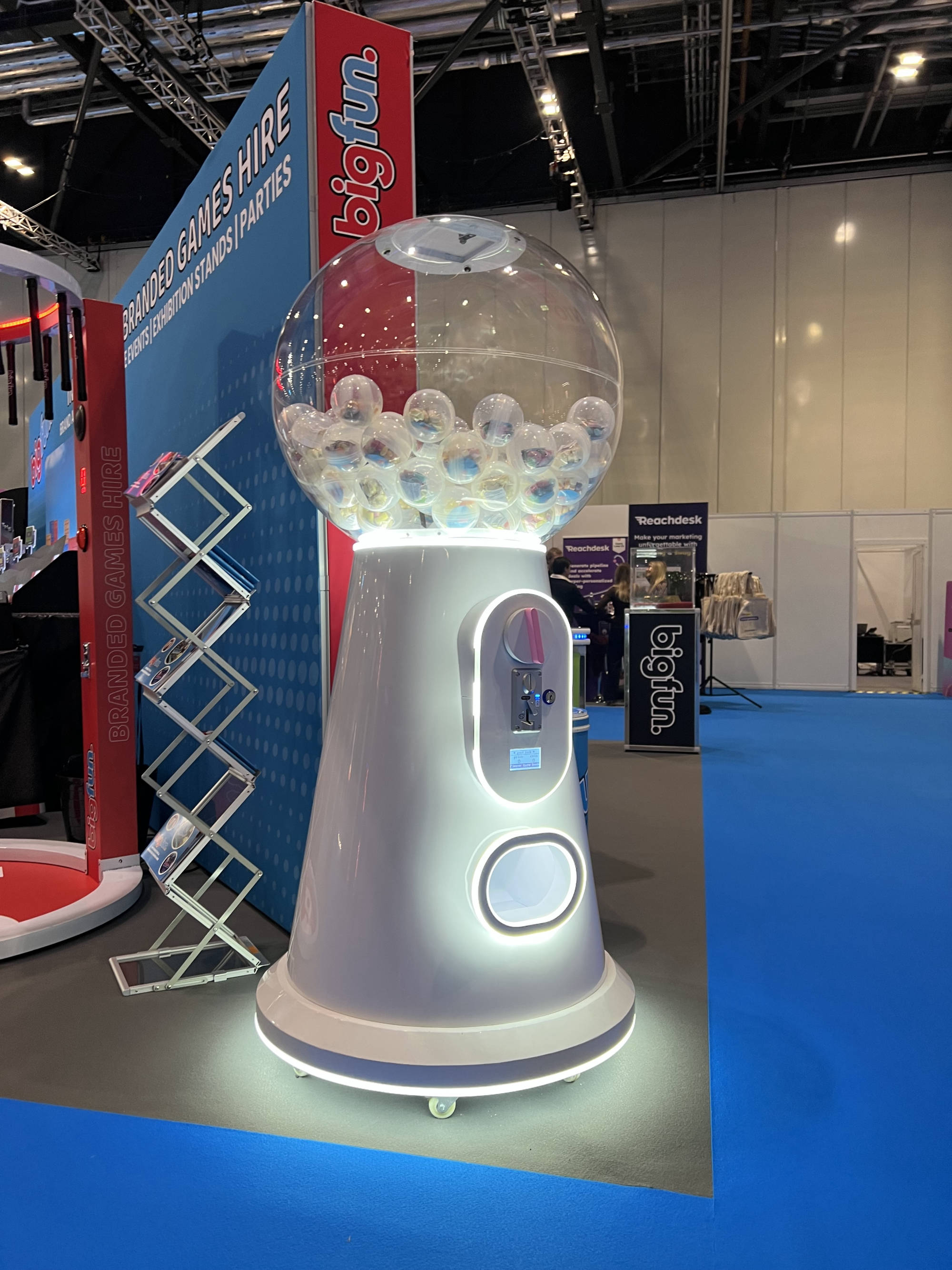Gashapon Machine with LED Lighting. 